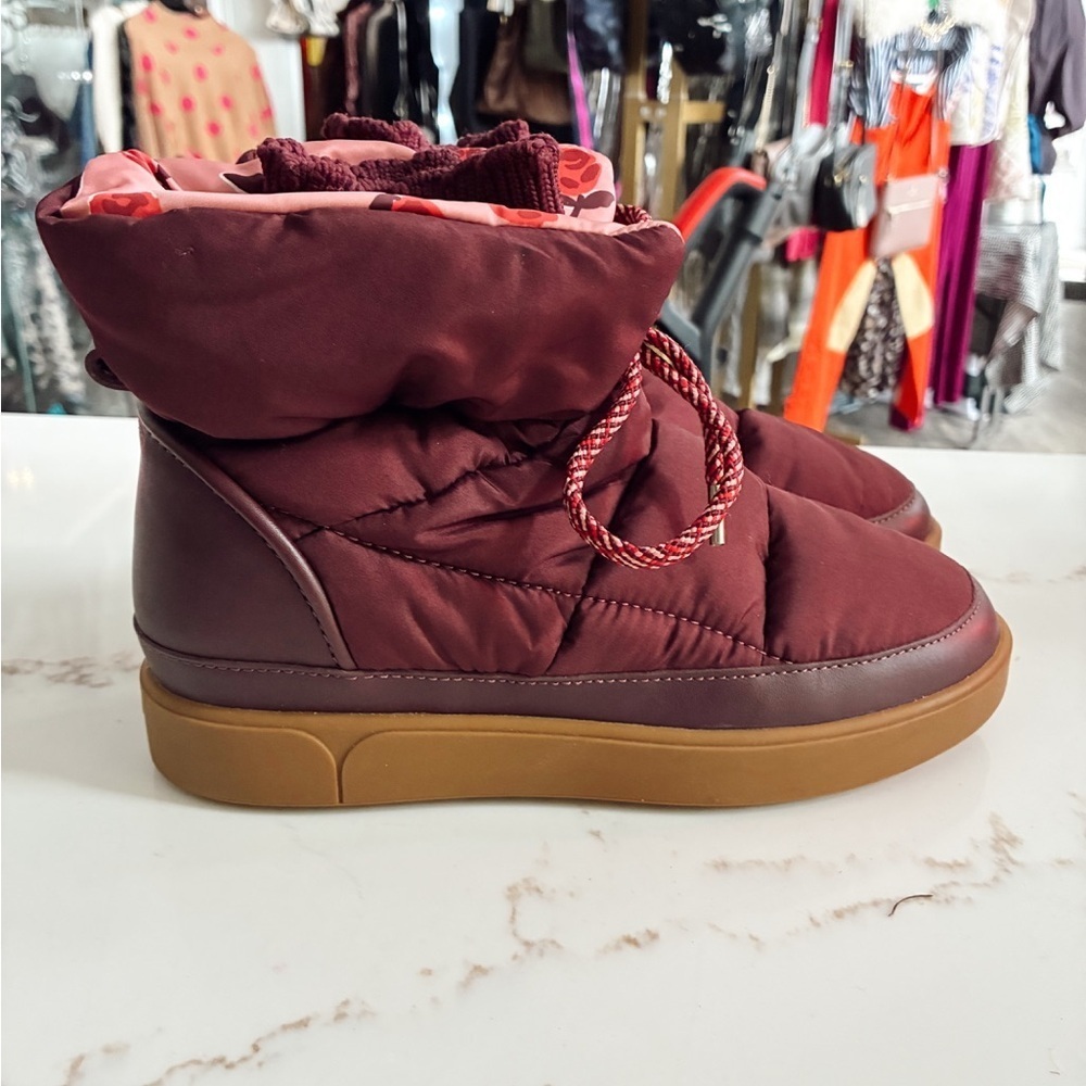 Kate Spade Cocoon Snow Boots burgundy size 6.5